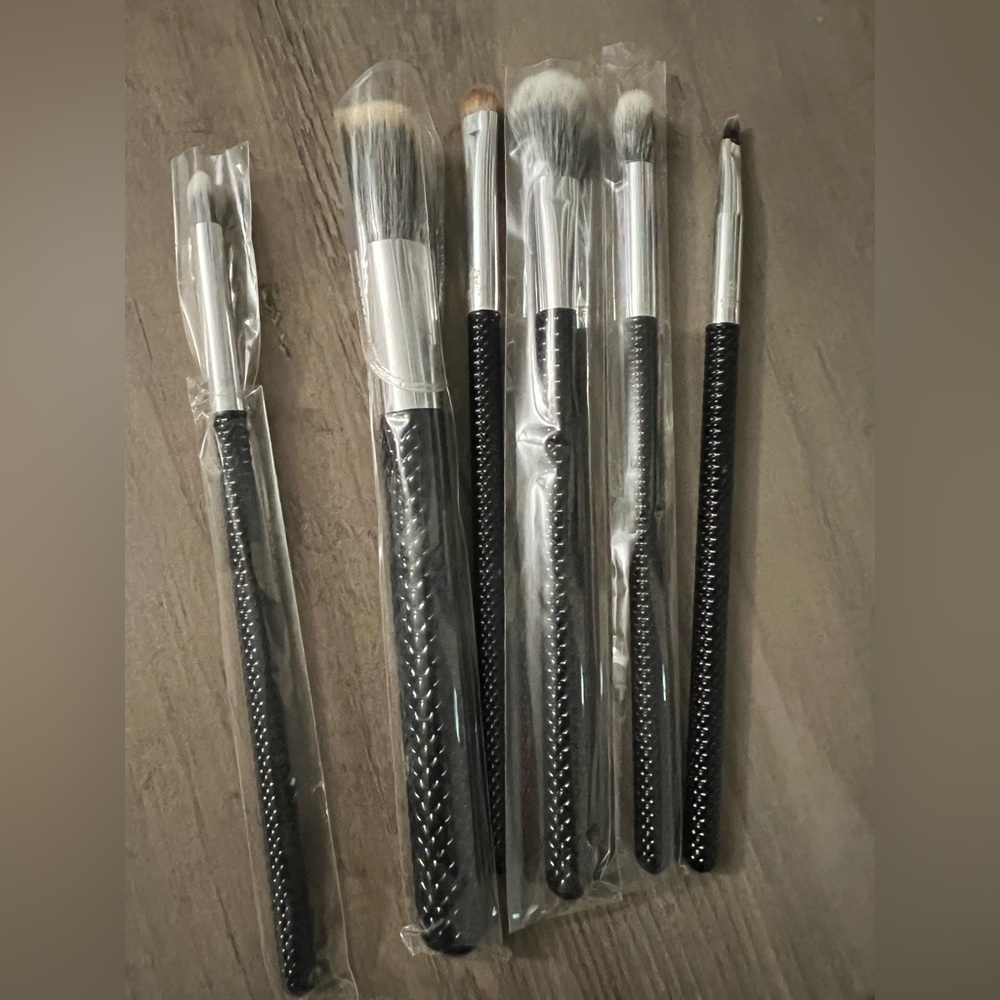 Moda brushes